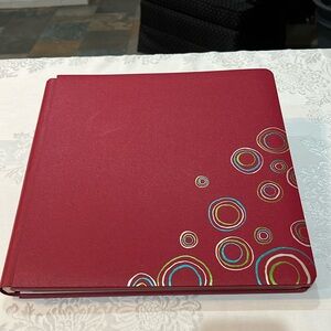 CM Red/Pink Album with Colorful Circles and 14 Scrapbook Pages. NWOT

G725